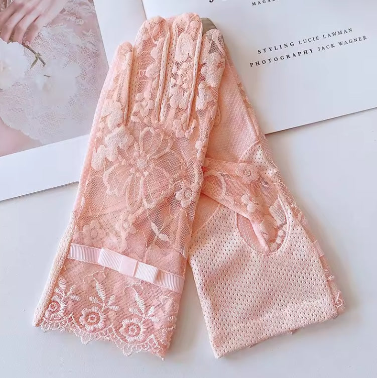Lioness Grace Allure Phygital Gloves "Glovetta" - from horse races to crypto trading & Tesla driving!