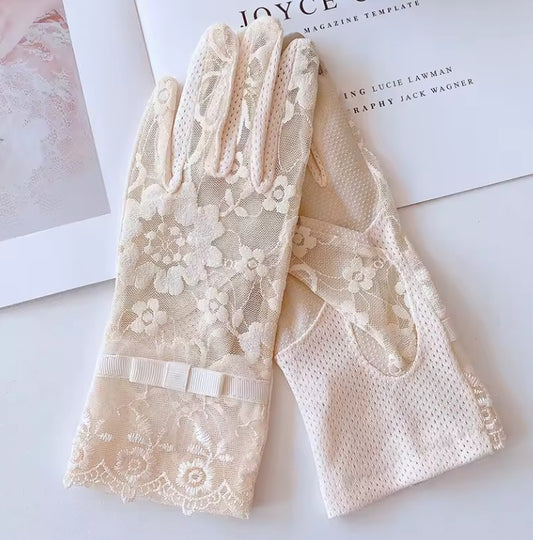 Lioness Grace Allure Phygital Gloves "Glovetta" - from horse races to crypto trading & Tesla driving!